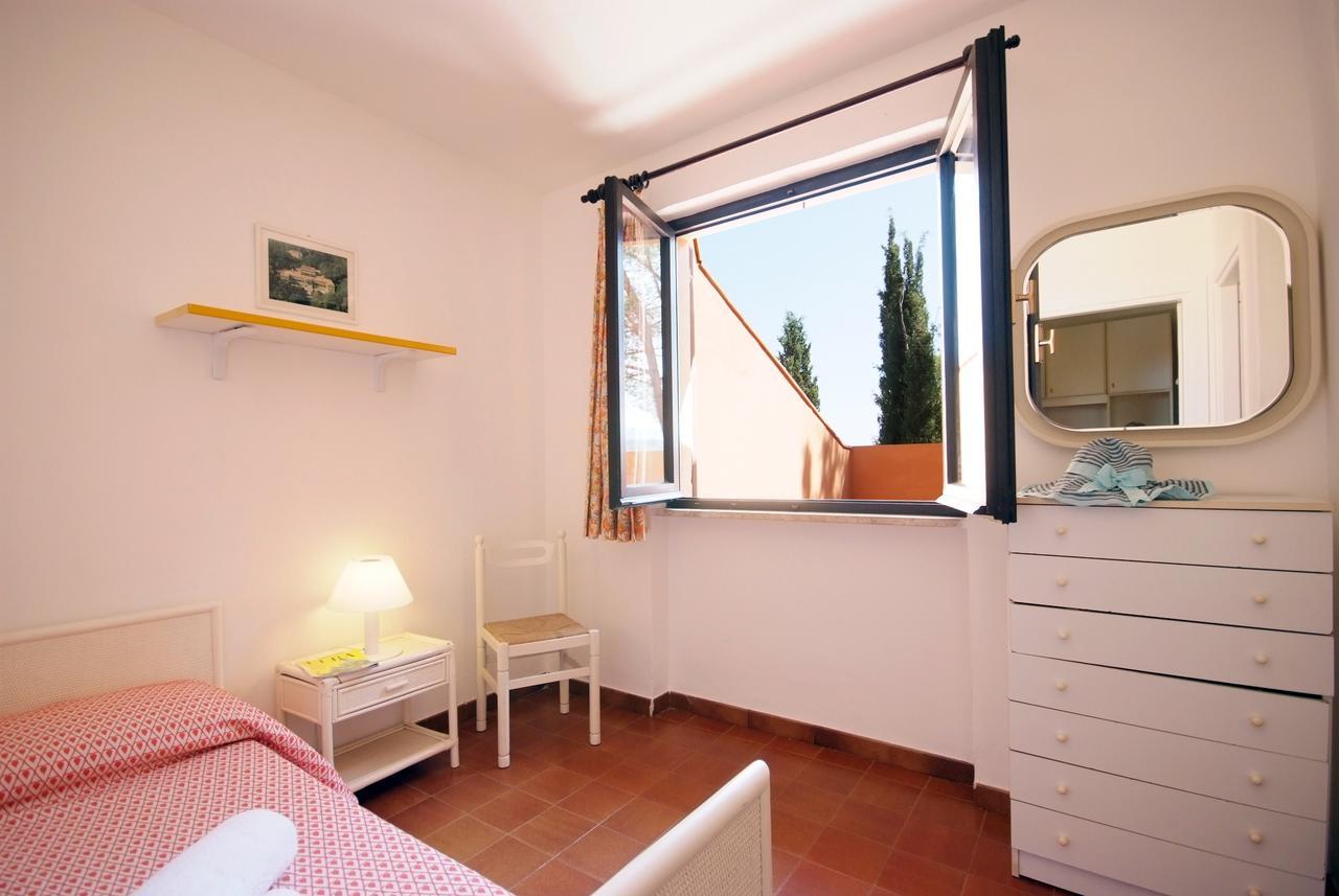 Residence Sud Est Порт-Аццурро Экстерьер фото